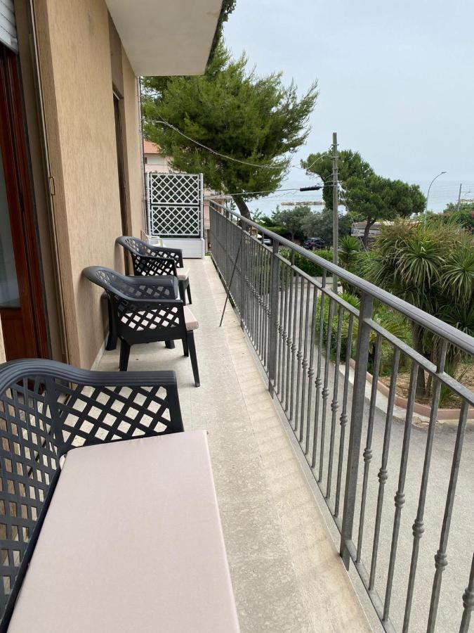 La Marinella Apartment Massignano Luaran gambar
